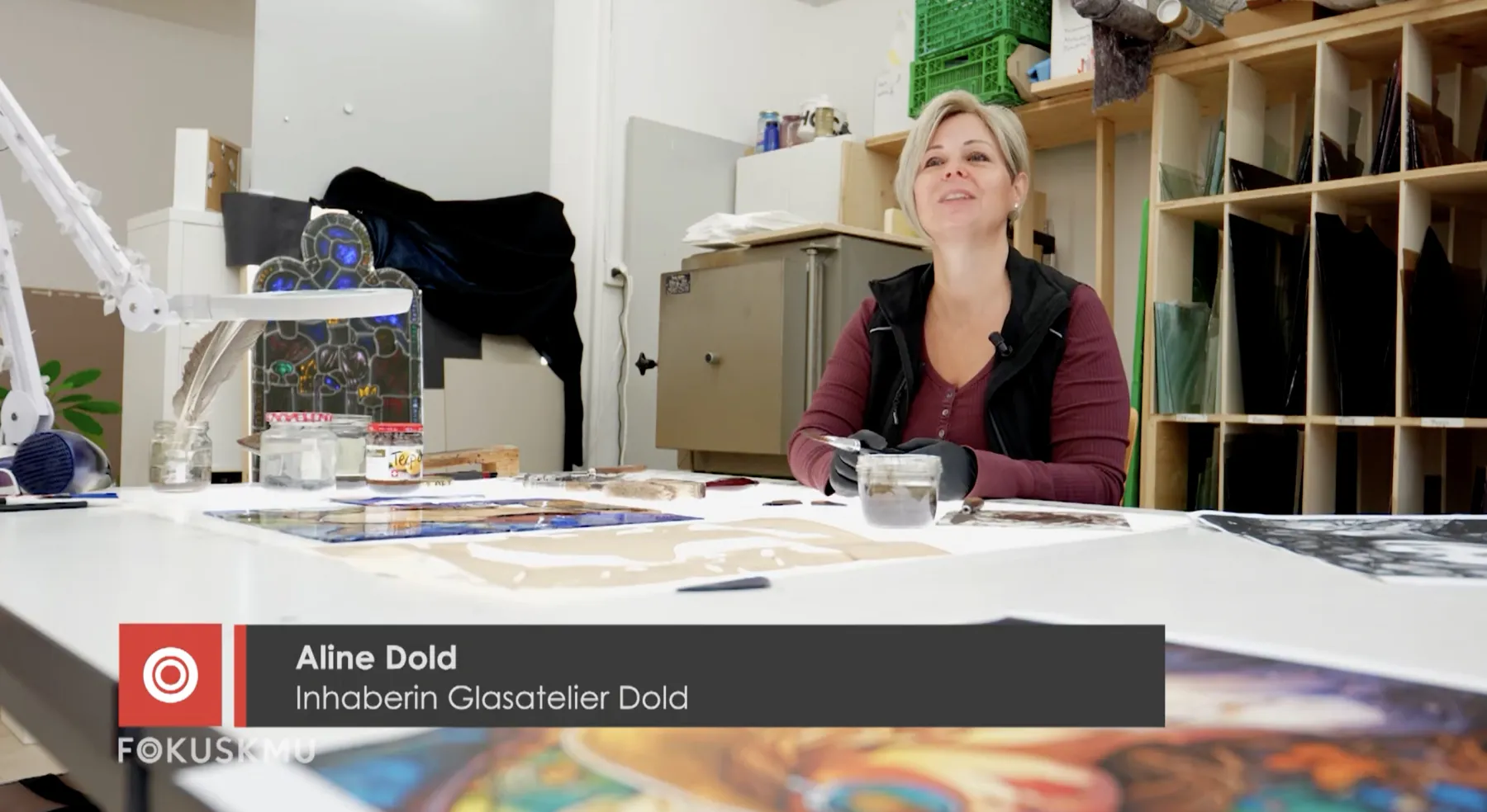 Aline Dold bei der Arbeit, Bild aus einem Pressebericht